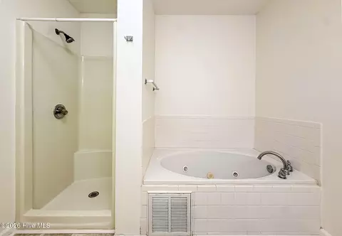 Bath - 5 Bridle Path Cir, Pinehurst, NC 28374 photo 4 of 5