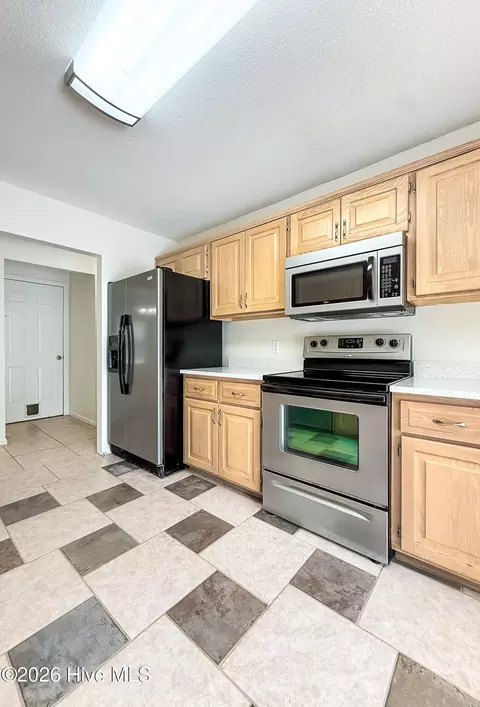 Kitchen - 5 Bridle Path Cir, Pinehurst, NC 28374 photo 4 of 8