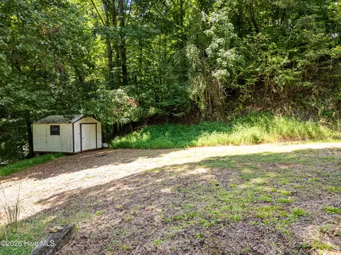 Exterior - 525 Beaver Ridge Rd, Murphy, NC 28906 photo 11 of 14