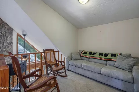 Living - 525 Beaver Ridge Rd, Murphy, NC 28906 photo 2 of 2