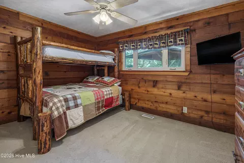 Bedroom - 525 Beaver Ridge Rd, Murphy, NC 28906 photo 1 of 4