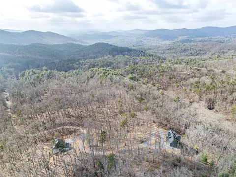 View/Area - 318 Tracks Holw, Murphy, NC 28906 photo 3 of 4