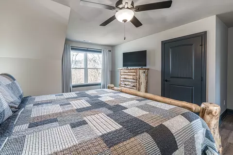 Bedroom - 318 Tracks Holw, Murphy, NC 28906 photo 5 of 5