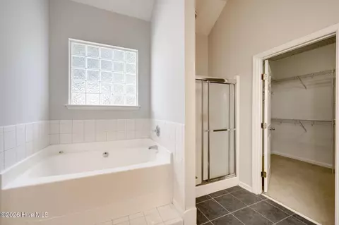 Bath - 224 Bainbridge Dr, Evans, GA 30809 photo 3 of 4