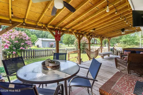 Exterior - 217 E Henry St, Atkinson, NC 28421 photo 8 of 19
