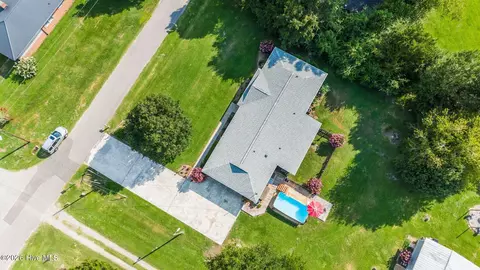 View/Area - 217 E Henry St, Atkinson, NC 28421 photo 2 of 9