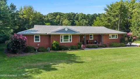 Exterior - 217 E Henry St, Atkinson, NC 28421 photo 16 of 19