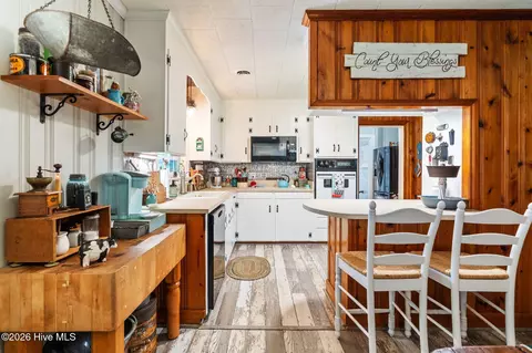 Kitchen - 217 E Henry St, Atkinson, NC 28421 photo 5 of 5