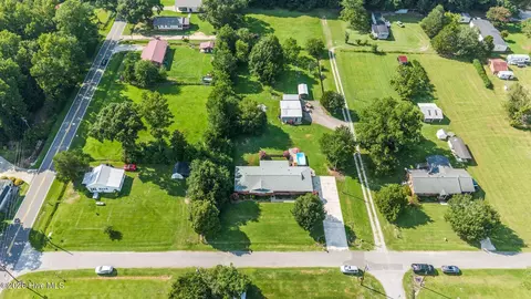 View/Area - 217 E Henry St, Atkinson, NC 28421 photo 5 of 9