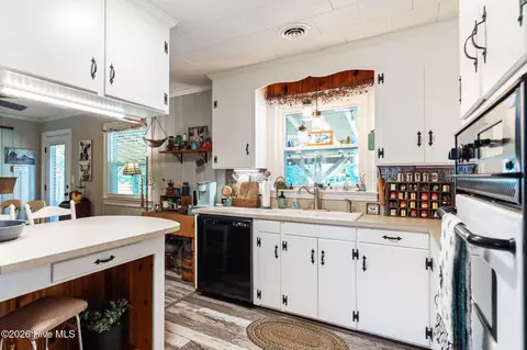 Kitchen - 217 E Henry St, Atkinson, NC 28421 photo 4 of 5