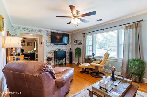 Living - 217 E Henry St, Atkinson, NC 28421 photo 3 of 3