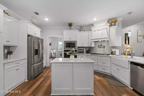 Kitchen - 237 Dublin Loop, Grovetown, GA 30813 photo 9 of 9