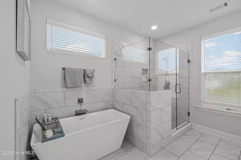 Bath - 237 Dublin Loop, Grovetown, GA 30813 photo 3 of 8