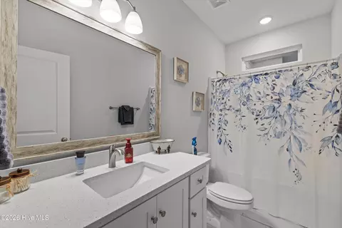 Bath - 237 Dublin Loop, Grovetown, GA 30813 photo 6 of 8