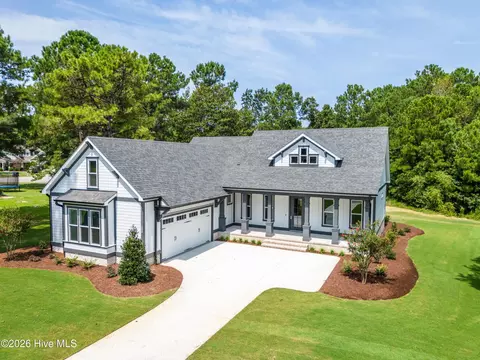 Exterior - 105 Tradewinds Dr, Hampstead, NC 28443 photo 6 of 6