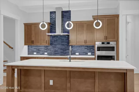 Kitchen - 105 Tradewinds Dr, Hampstead, NC 28443 photo 2 of 4