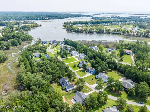 View/Area - 105 Tradewinds Dr, Hampstead, NC 28443 photo 4 of 15