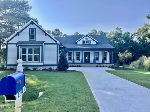 105 Tradewinds Dr, Hampstead, NC 28443