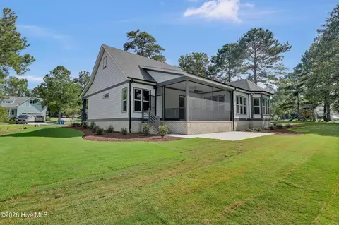 Exterior - 105 Tradewinds Dr, Hampstead, NC 28443 photo 3 of 6