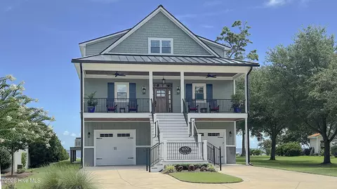400 South Ave, Oriental, NC 28571