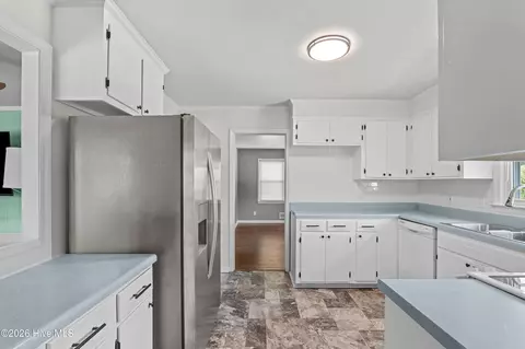 Kitchen - 3313 Thread Needle Rd W, Augusta, GA 30907 photo 3 of 5