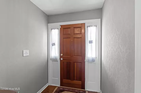 Entry Way - 3313 Thread Needle Rd W, Augusta, GA 30907 photo 2 of 3