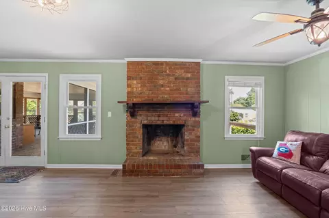 Living - 3313 Thread Needle Rd W, Augusta, GA 30907 photo 6 of 8