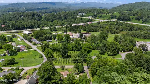 View/Area - 952 Hiwassee St, Murphy, NC 28906 photo 5 of 5