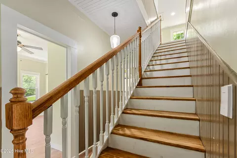 Entry Way - 952 Hiwassee St, Murphy, NC 28906 photo 9 of 14
