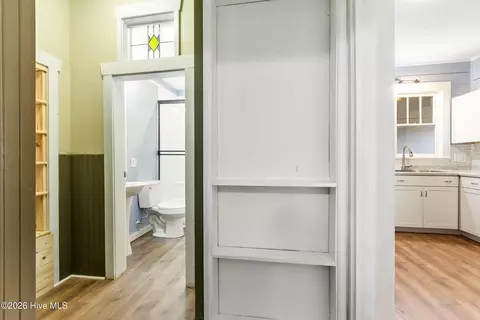 Entry Way - 952 Hiwassee St, Murphy, NC 28906 photo 7 of 14