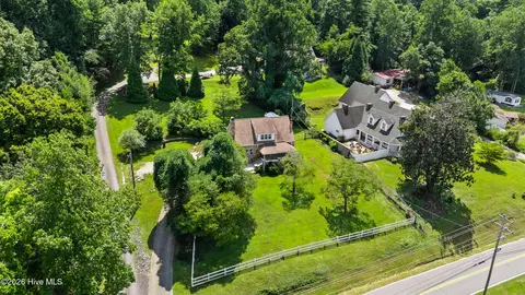 View/Area - 952 Hiwassee St, Murphy, NC 28906 photo 3 of 5