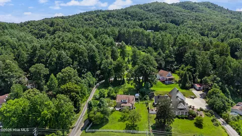 View/Area - 952 Hiwassee St, Murphy, NC 28906 photo 4 of 5