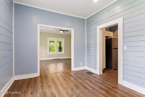 Entry Way - 952 Hiwassee St, Murphy, NC 28906 photo 3 of 14
