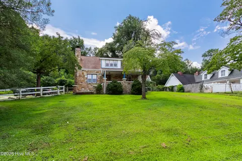 Exterior - 952 Hiwassee St, Murphy, NC 28906 photo 13 of 25