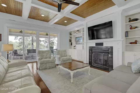 Living - 600 Cordgrass Rd, Hampstead, NC 28443 photo 3 of 3