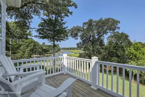 Exterior - 600 Cordgrass Rd, Hampstead, NC 28443 photo 3 of 27