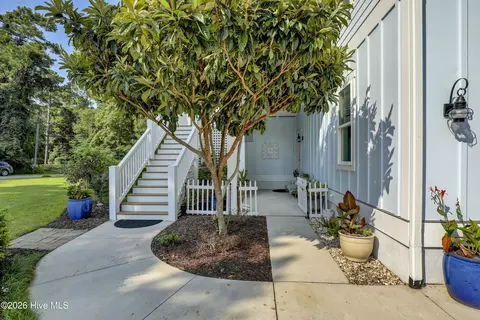 Exterior - 600 Cordgrass Rd, Hampstead, NC 28443 photo 11 of 27