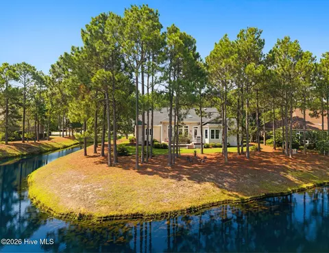 3786 Ridge Crest Dr, Southport, NC 28461