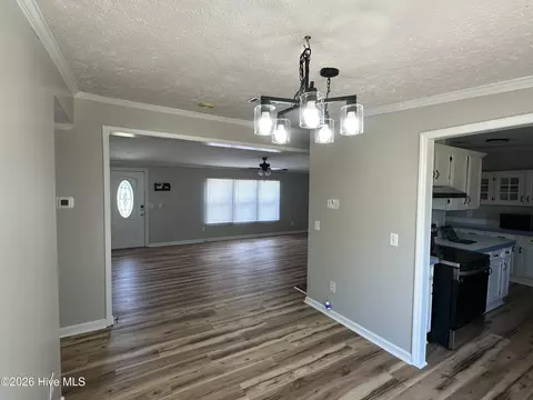 Dining - 299 Riggs Rd, Hubert, NC 28539 photo 2 of 2