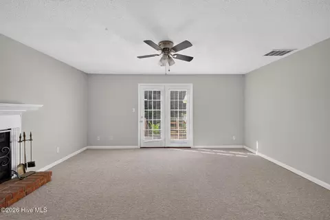 Living - 2448 Riverlook Dr, Augusta, GA 30904 photo 1 of 3