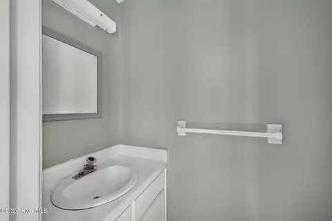 Bath - 2448 Riverlook Dr, Augusta, GA 30904 photo 1 of 4