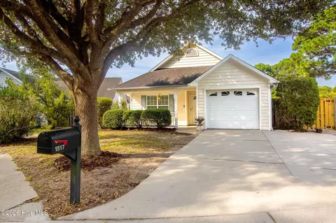 1517 Wagon Ct, Wilmington, NC 28412