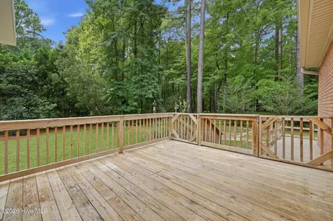 Exterior - 104 Mullica Dr, Chocowinity, NC 27817 photo 5 of 11