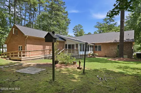 Exterior - 104 Mullica Dr, Chocowinity, NC 27817 photo 2 of 11