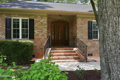Exterior - 104 Mullica Dr, Chocowinity, NC 27817 photo 6 of 11
