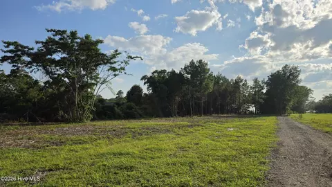 843 Highway 101, Beaufort, NC 28516