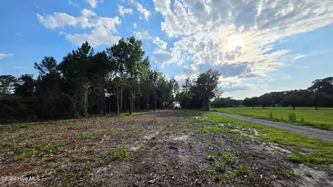 847 Highway 101, Beaufort, NC 28516