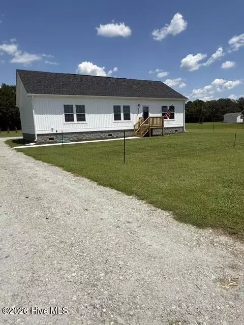 5570 River Rd, Vanceboro, NC 28586