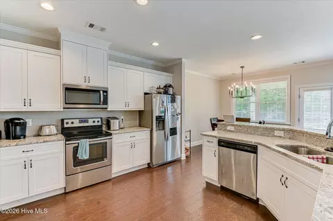 Kitchen - 983 Glenhaven Dr, Evans, GA 30809 photo 3 of 4