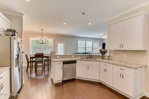 Kitchen - 983 Glenhaven Dr, Evans, GA 30809 photo 4 of 4